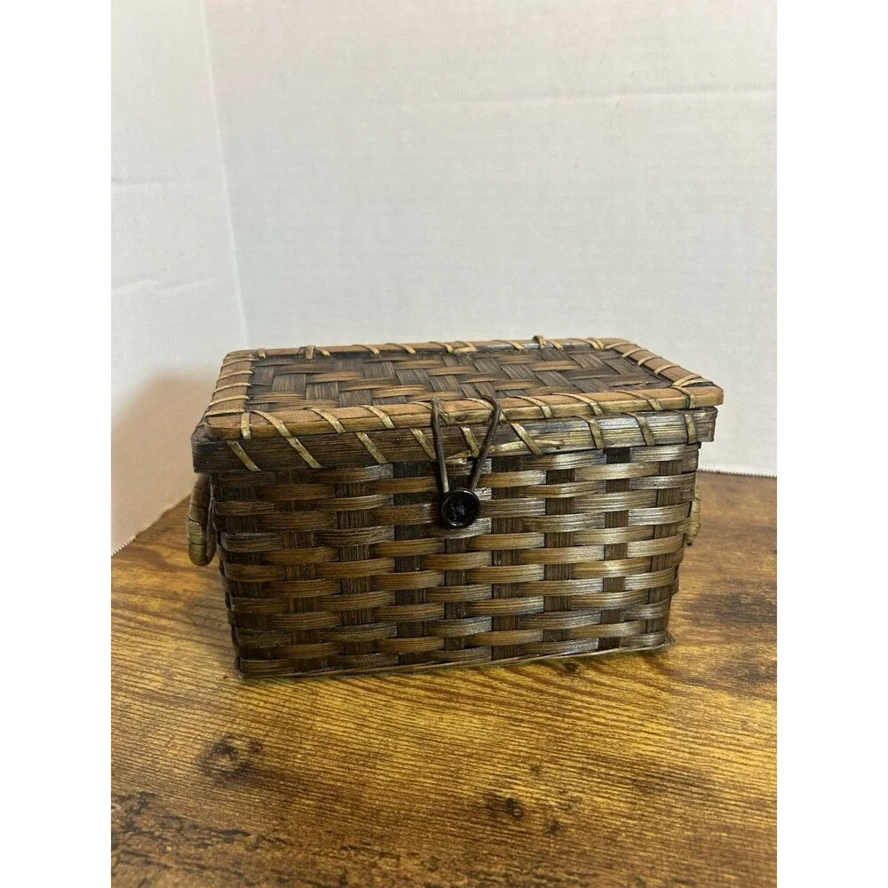 Vintage Woven Wicker Basket Hinged Lid Ring Handles Rustic Trinket Storage Decor